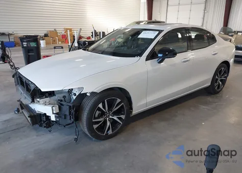 2025 Volvo S60 B5 Core from USA, damaged, VIN 7JRL12GJ9SG362425